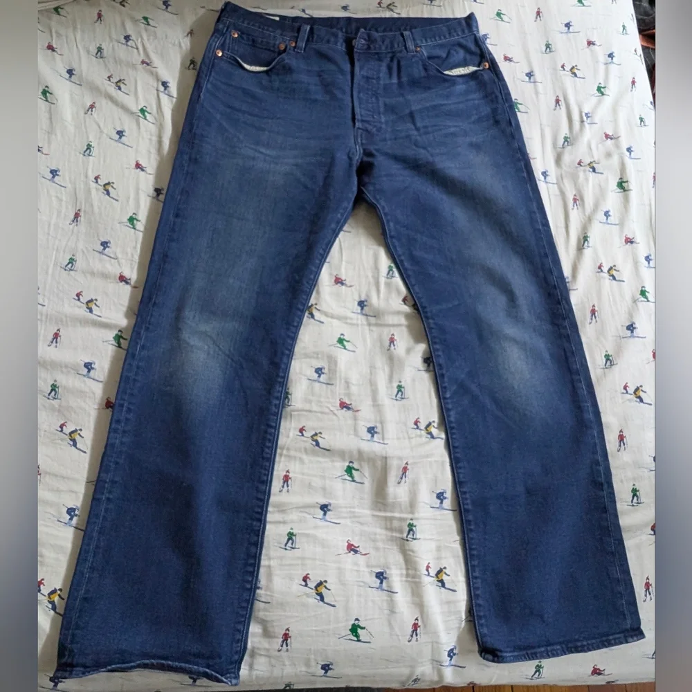 Men's Levi's 501 Medium Wash Blue Straight Leg Denim Jeans, Button Fly, 36x32